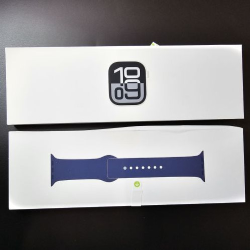 [Outlet Grade C] Apple Watch Series 10 GPS 42mm Silver Alu Case, Denim Sport Band S/M EU MWWA3 DO24000649-08